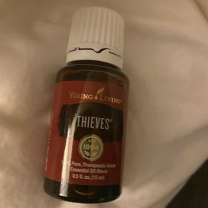 Young Living Thieves Essential Oil Blend 15ml